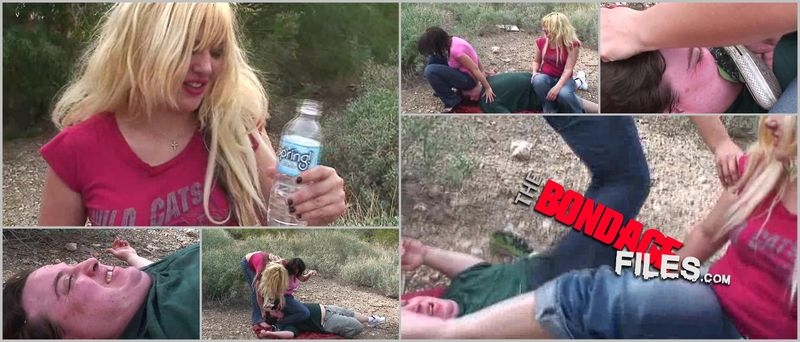 Tormented by heartless bitches [2020, FemdomArmy, pissing, smothering, Facesitting, 360p]