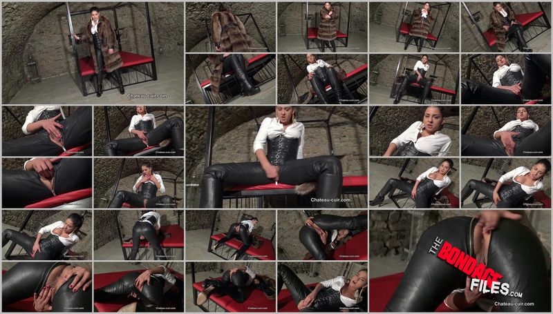 Posh Coco cums in leather and fur [2020, Chateau-Cuir, Facesitting, Handjob, Toys, SiteRip, 720p]