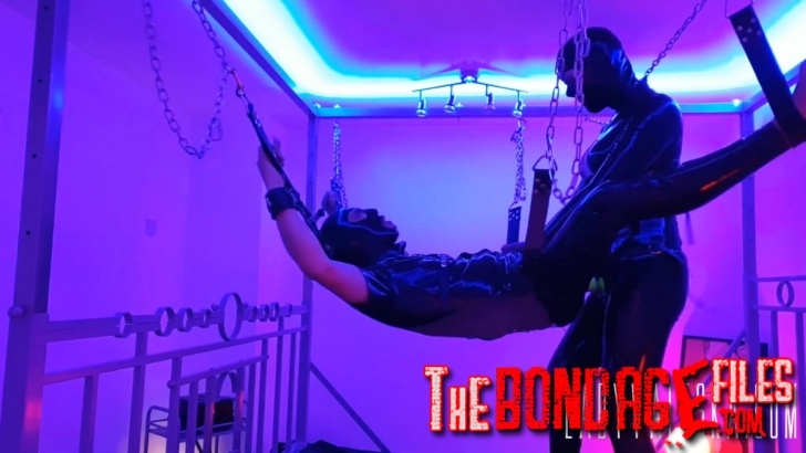 Lady Valeska - Rubber Slave Fucked In Sling