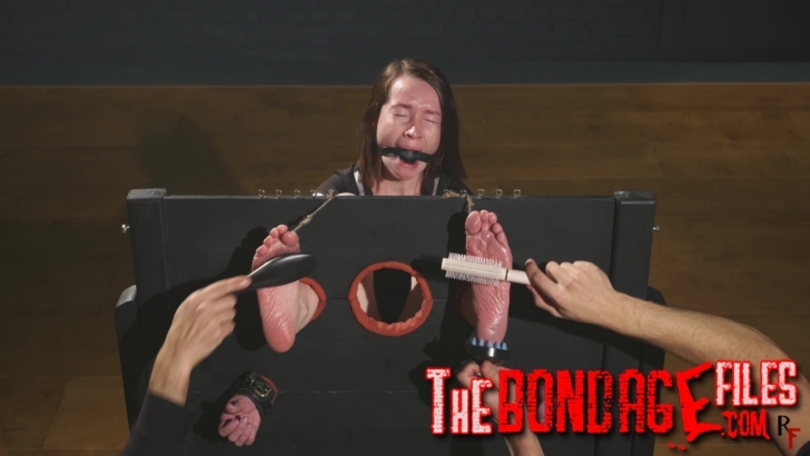 RFStudioProduction – Lada – Bastinado and Tickling in Heavy Stocks-mmf, TicklingFeet