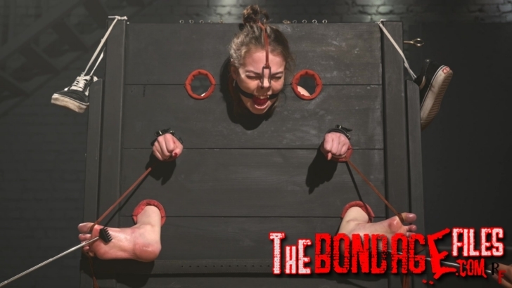 RFStudioProduction – Foxy – Naughty Tickling in Full Stocks with a Cute Tomboy- mmf, TicklingFeet