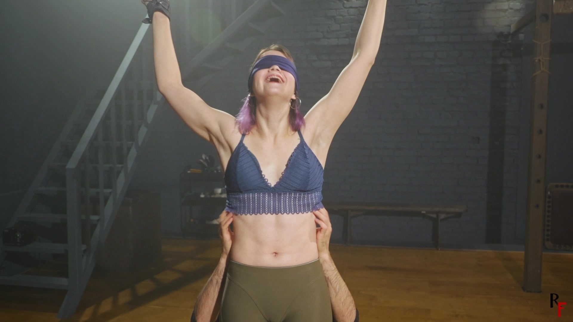 RFStudioProduction – Thea – Upper Body Tickling and Upside – Down Suspension- mf, TicklingUpperBody